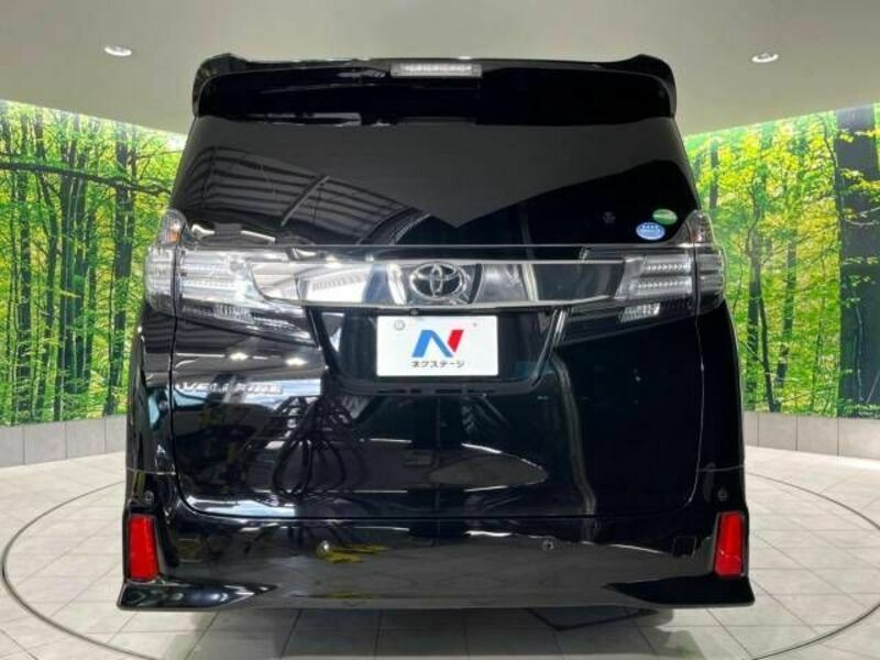 VELLFIRE-15