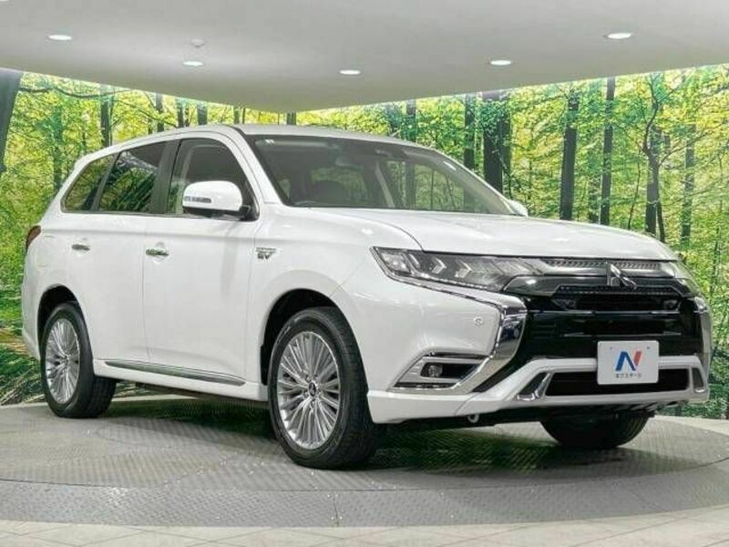 OUTLANDER PHEV-16