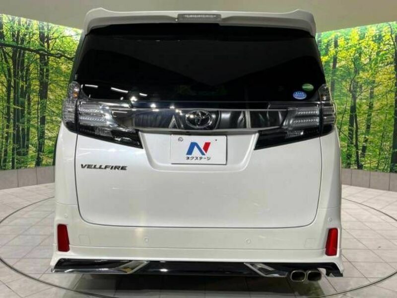 VELLFIRE-15