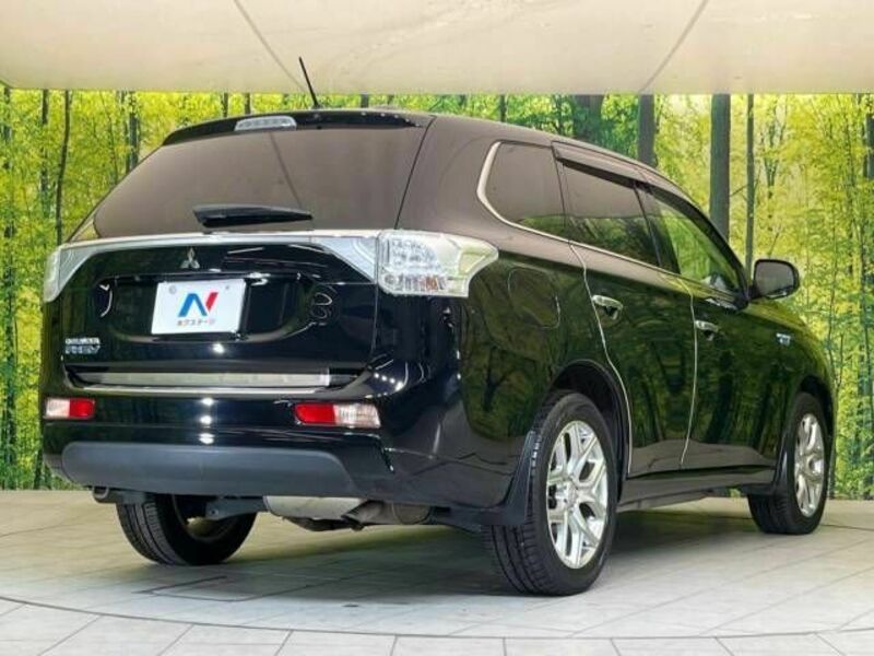 OUTLANDER PHEV-17