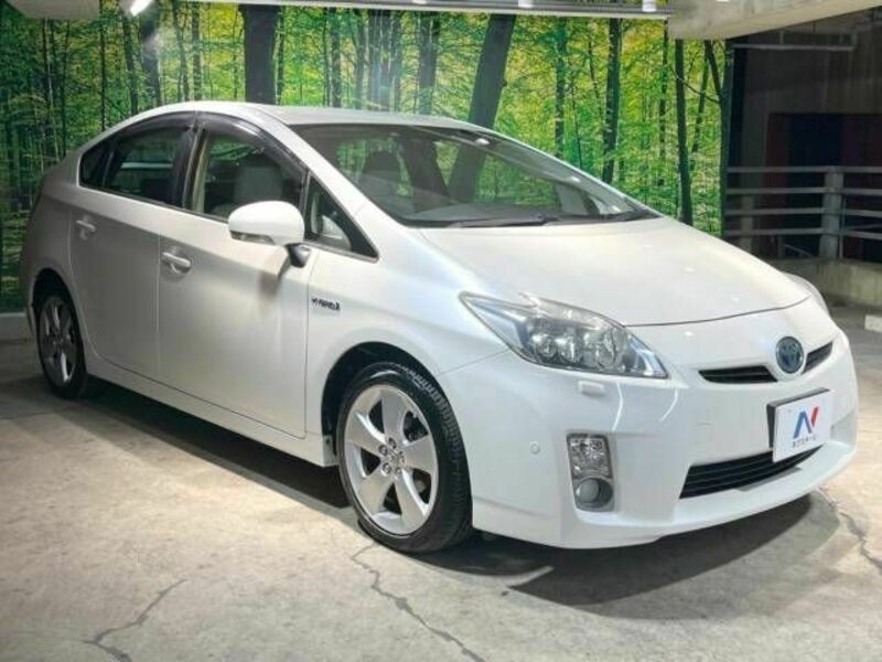 PRIUS-16