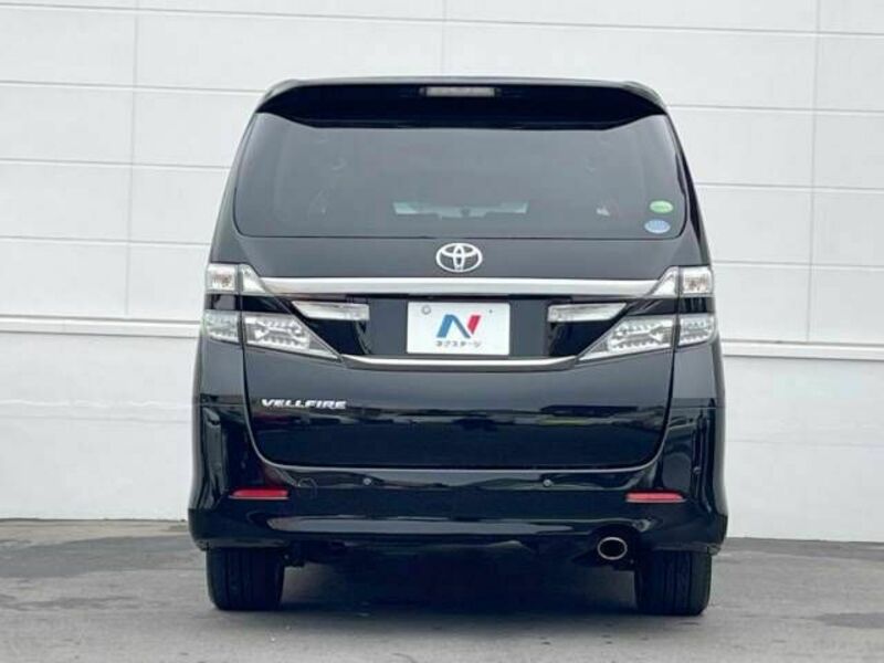 VELLFIRE-16