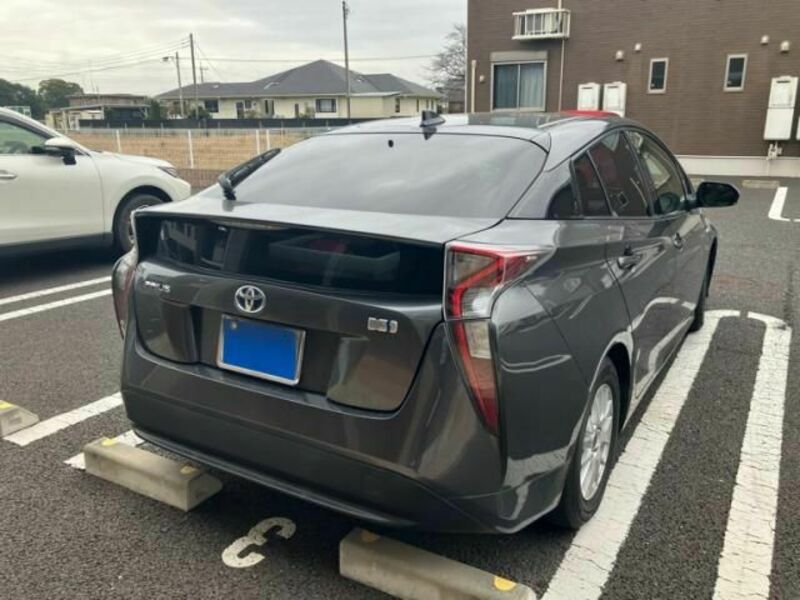 PRIUS-3