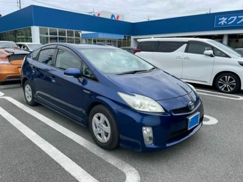 PRIUS-1