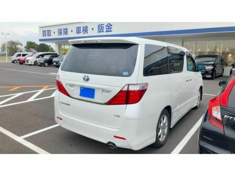 VELLFIRE-3