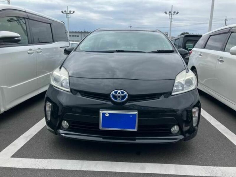 TOYOTA　PRIUS