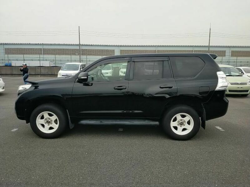 LAND CRUISER PRADO-1