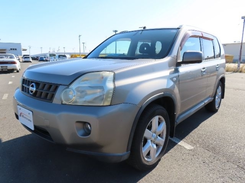 NISSAN　X-TRAIL