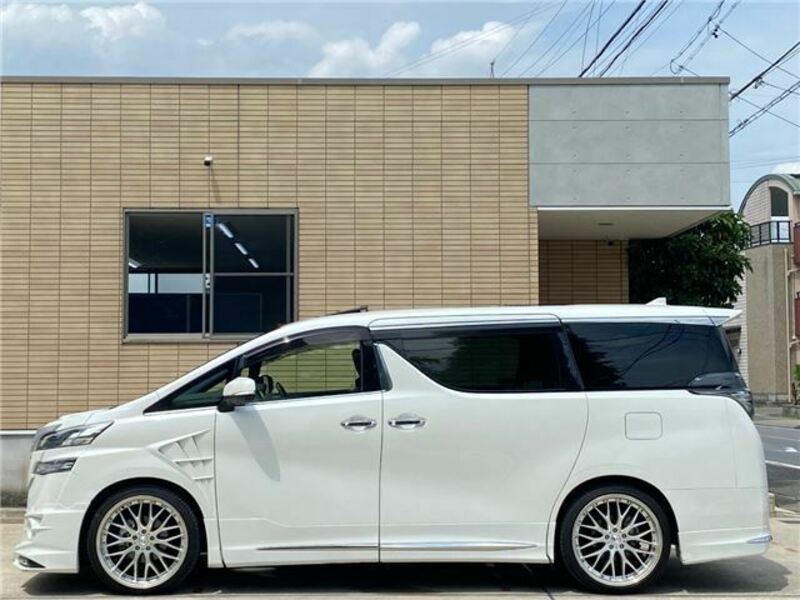 VELLFIRE-6