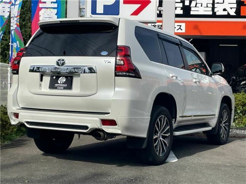 LAND CRUISER PRADO-1