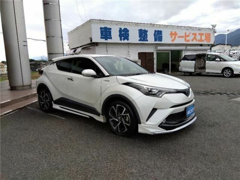 C-HR-4