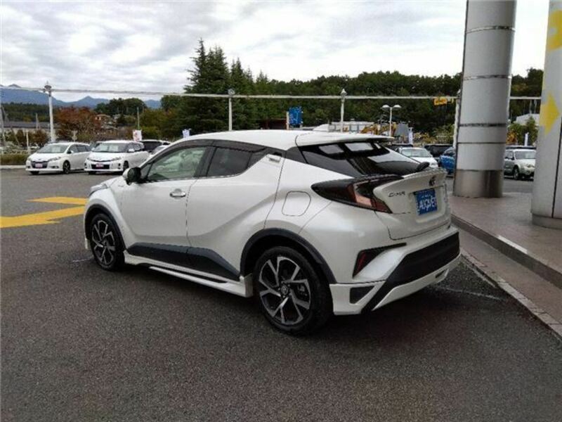 C-HR-6