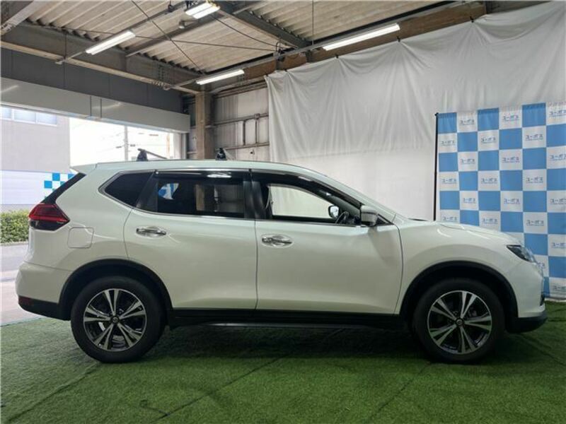 X-TRAIL-4