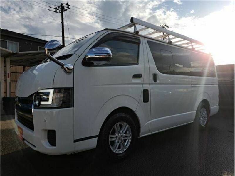 HIACE VAN-28