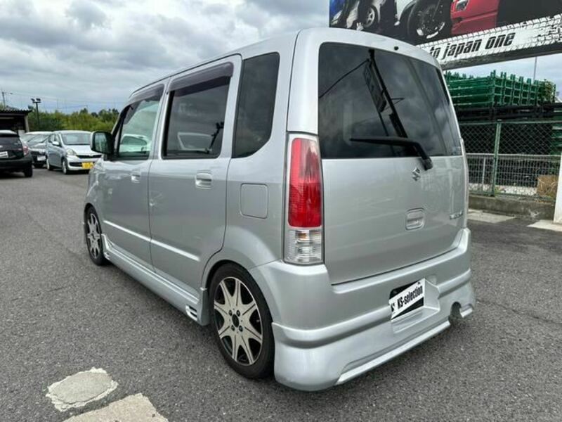 WAGON R-35