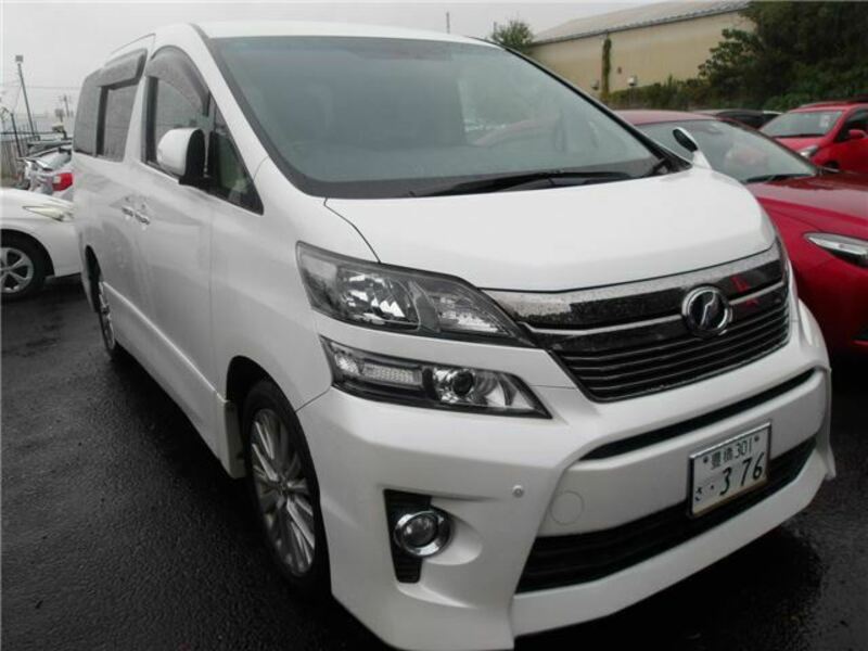 TOYOTA　VELLFIRE