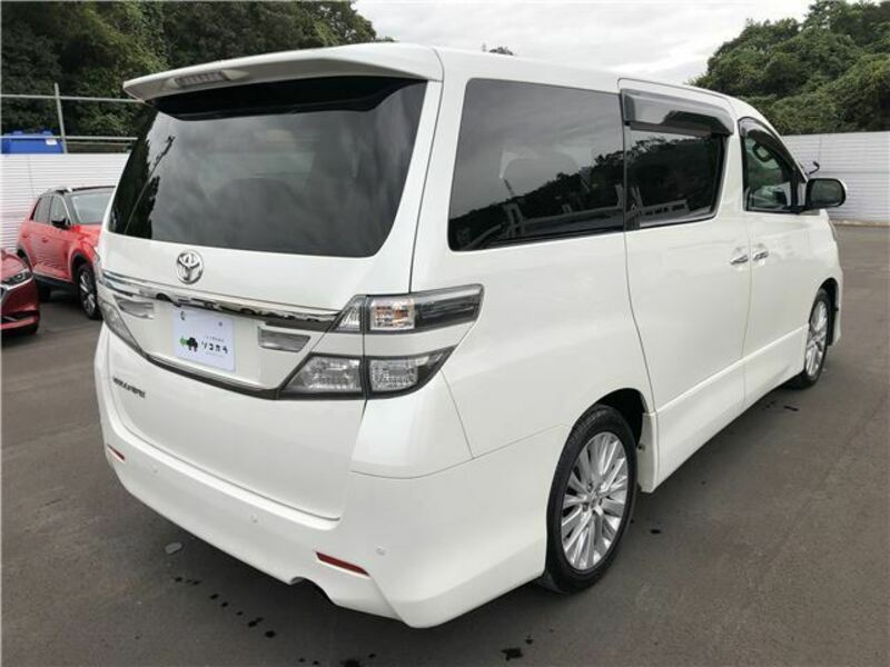 VELLFIRE-10