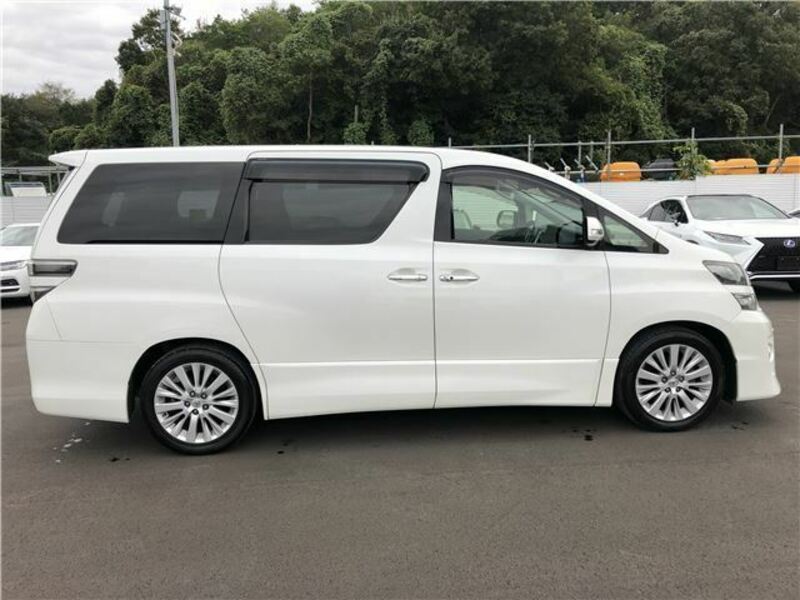 VELLFIRE-14