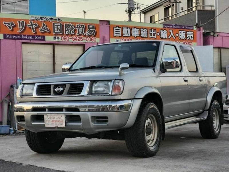 DATSUN PICKUP