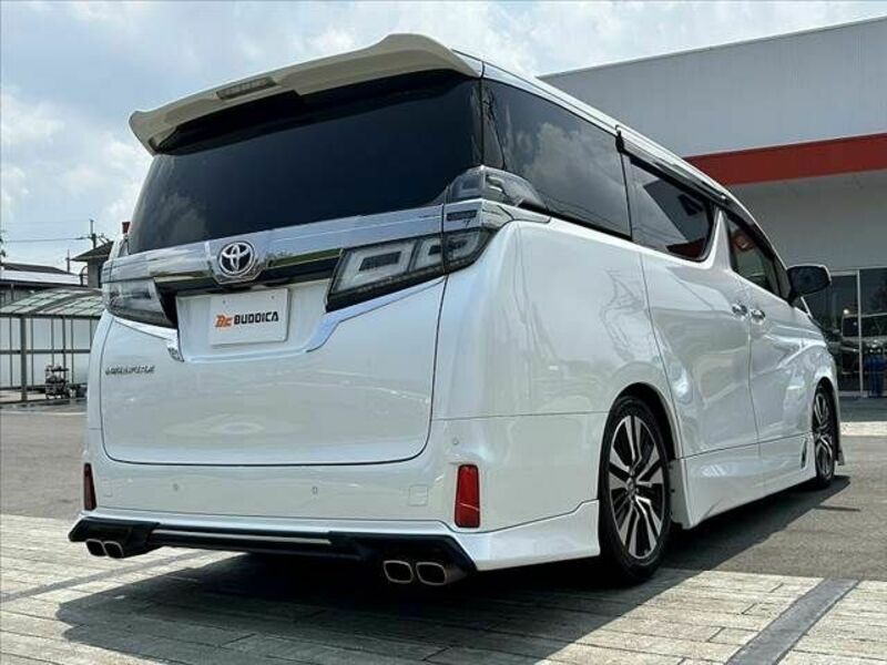 VELLFIRE-15