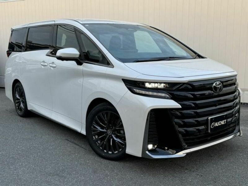 TOYOTA　VELLFIRE