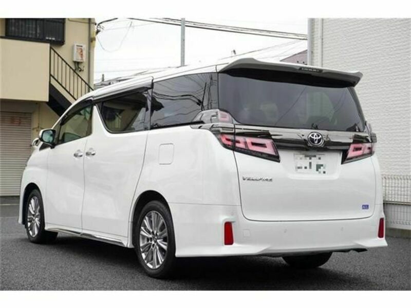 VELLFIRE-2