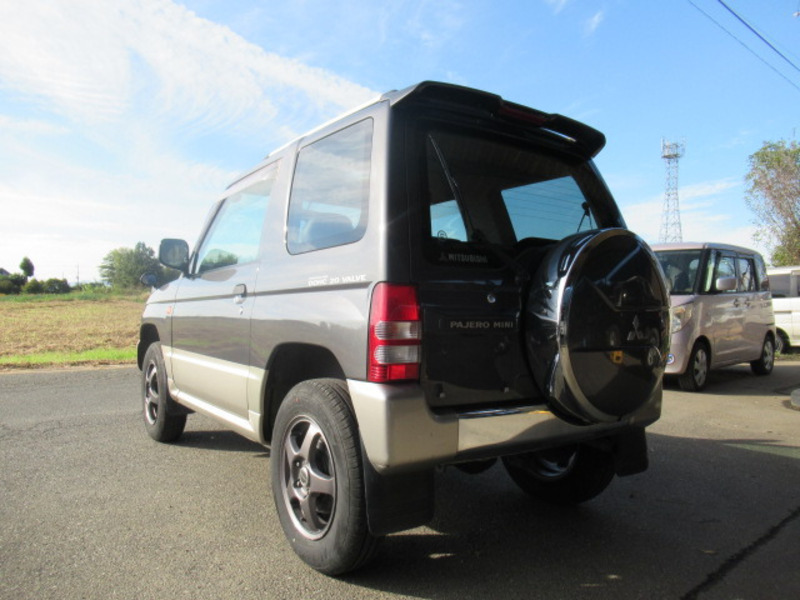 PAJERO MINI-12