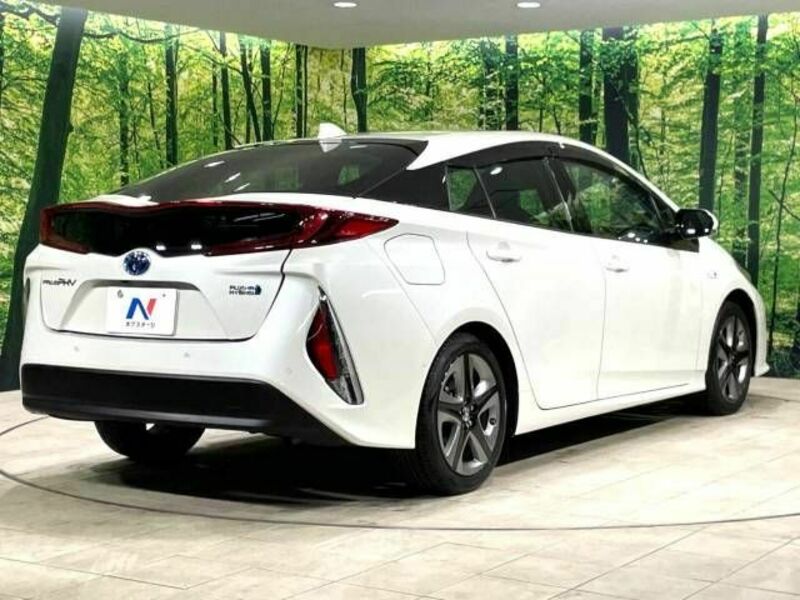 PRIUS PHV-17