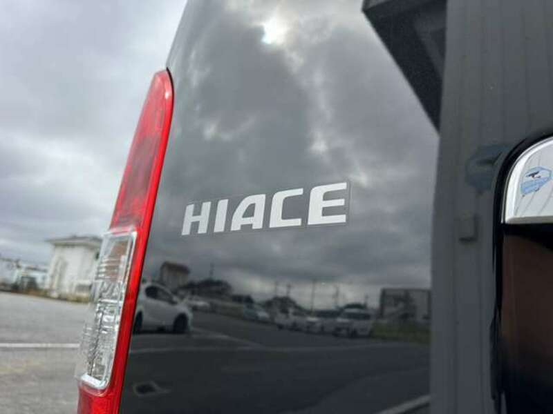 HIACE VAN-13