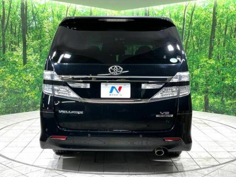 VELLFIRE-17