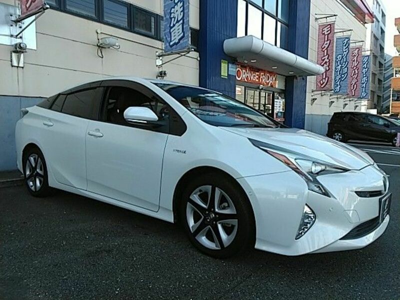 PRIUS-6