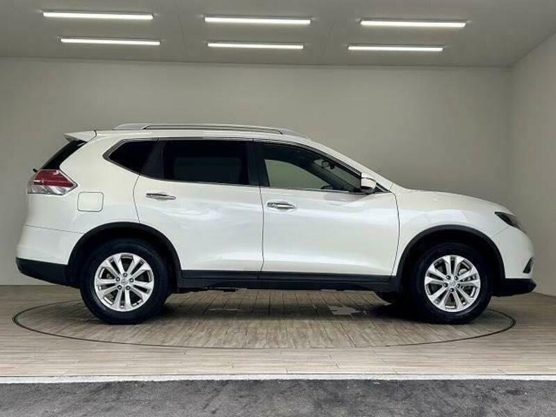 X-TRAIL-16