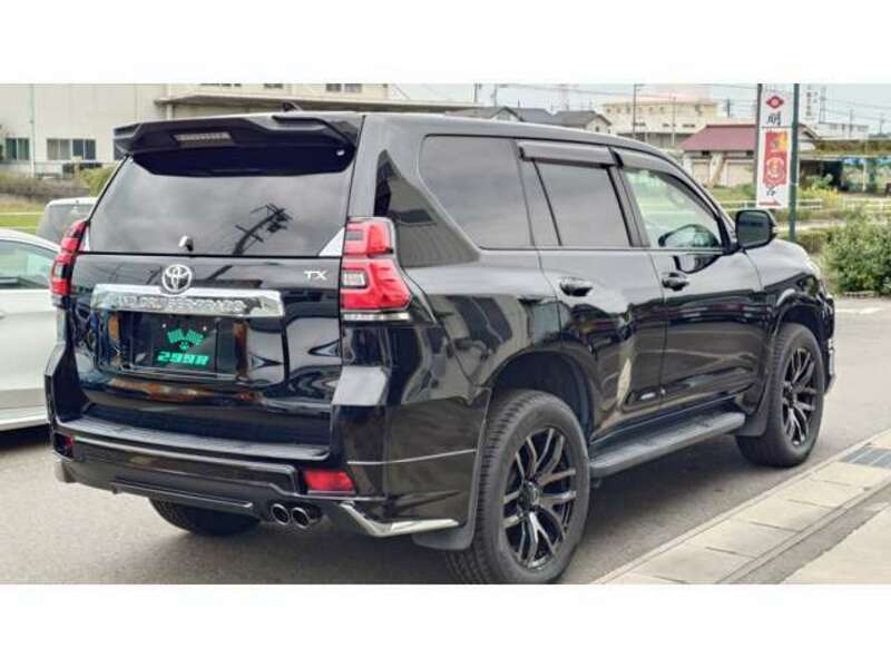 LAND CRUISER PRADO-6