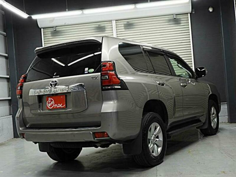 LAND CRUISER PRADO-6