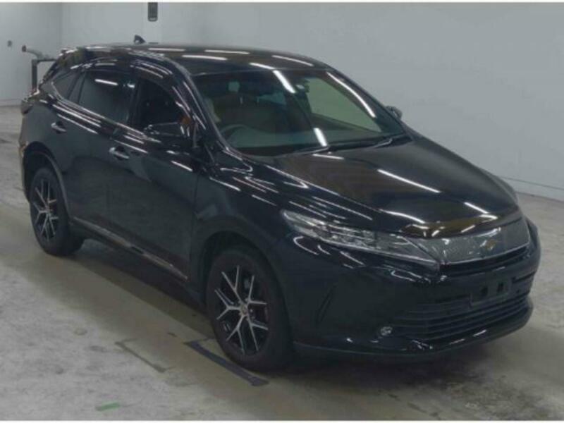 TOYOTA　HARRIER