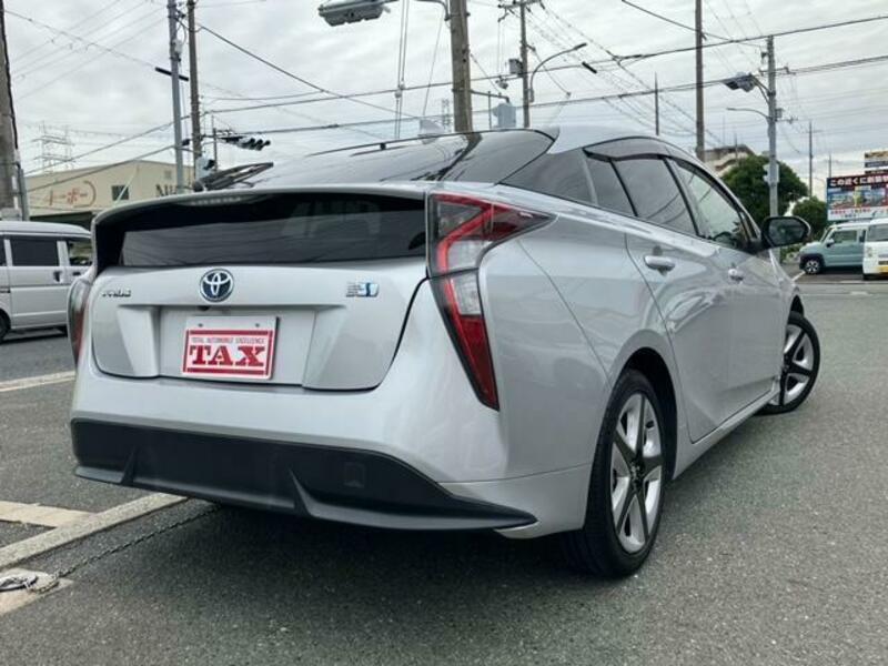 PRIUS-1