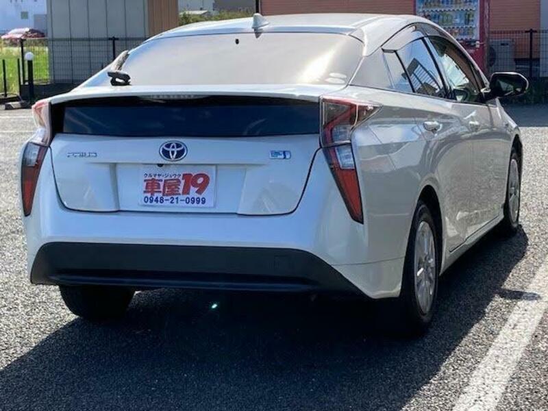 PRIUS-9