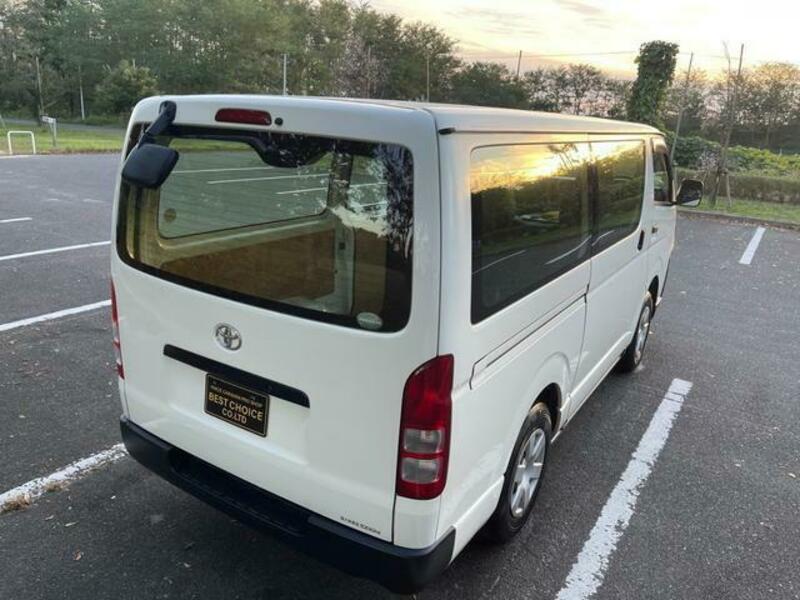 HIACE VAN-9