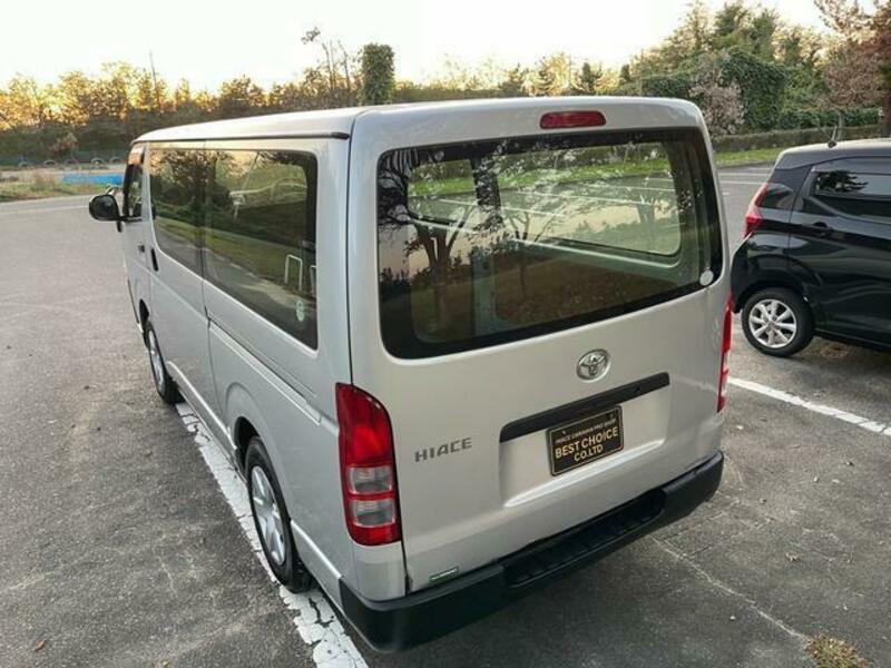 HIACE VAN