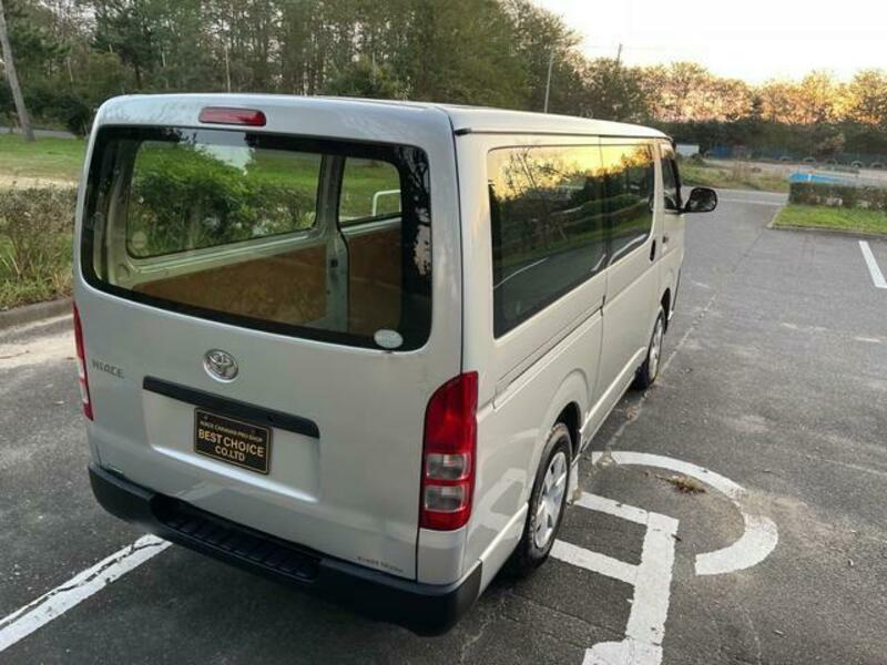 HIACE VAN