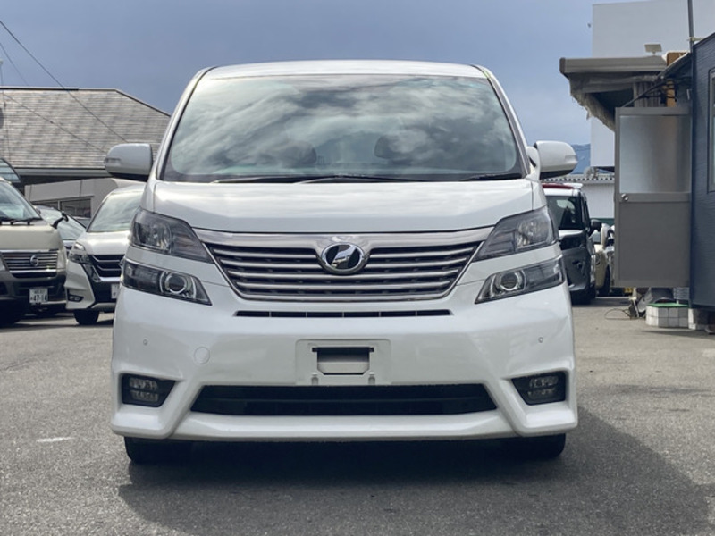 VELLFIRE-1