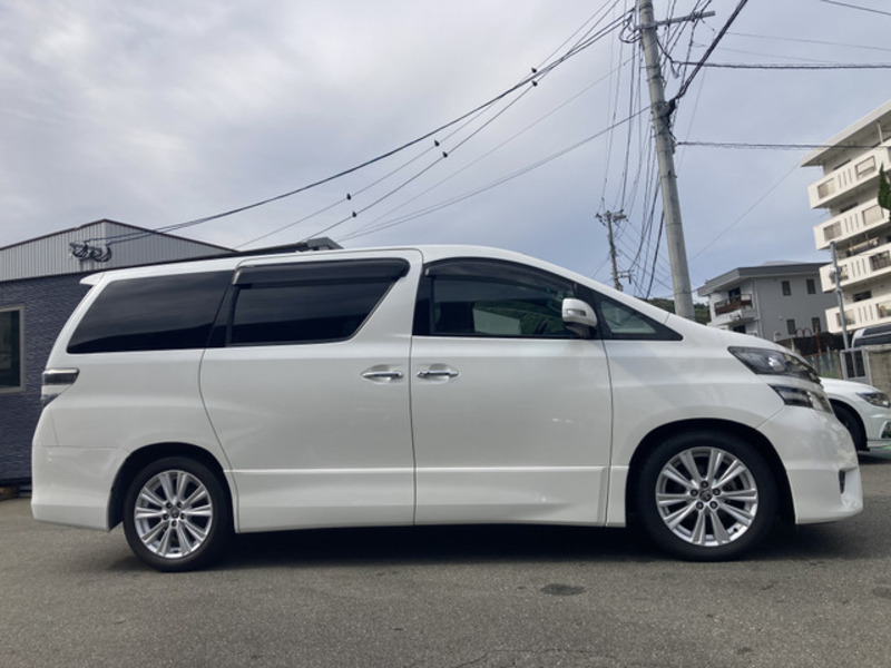 VELLFIRE-3