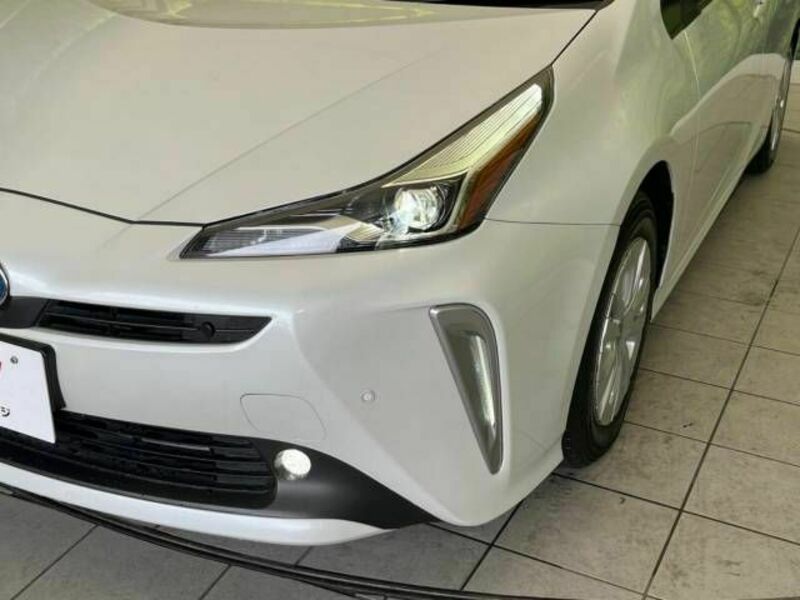 PRIUS-12