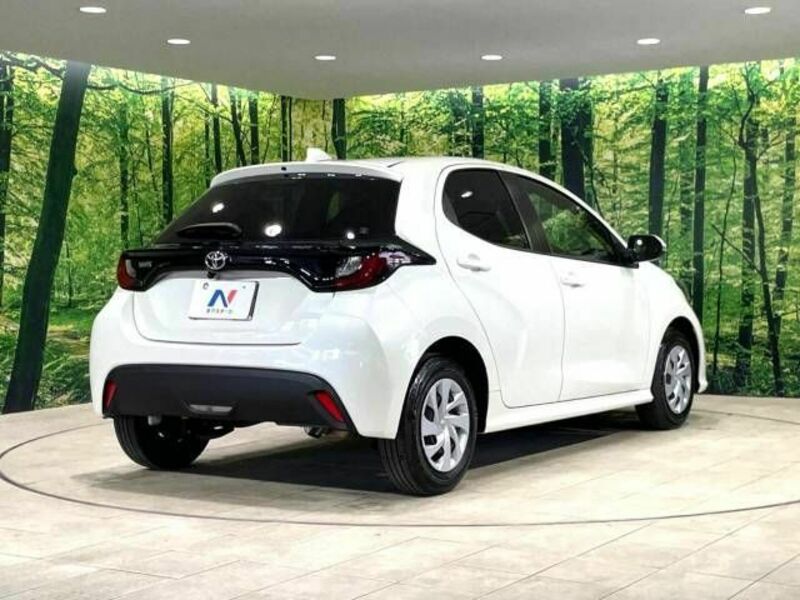 YARIS-17