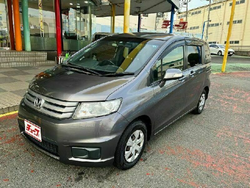 HONDA　FREED SPIKE