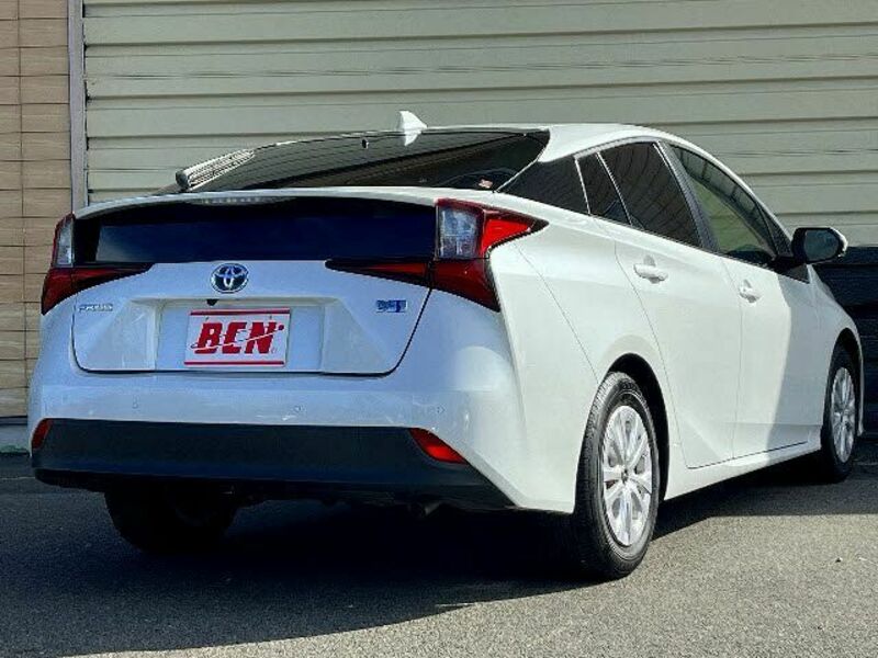 PRIUS-8