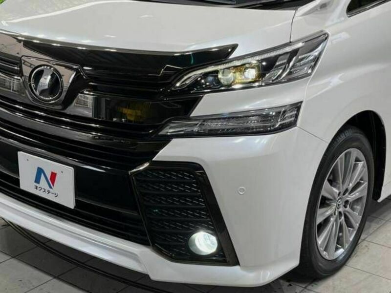 VELLFIRE-12