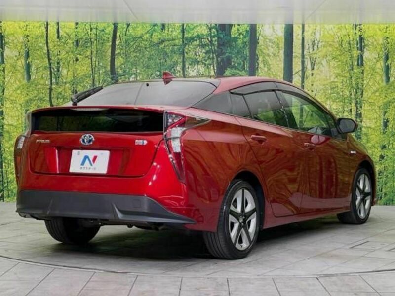 PRIUS-17