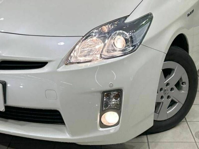 PRIUS-12