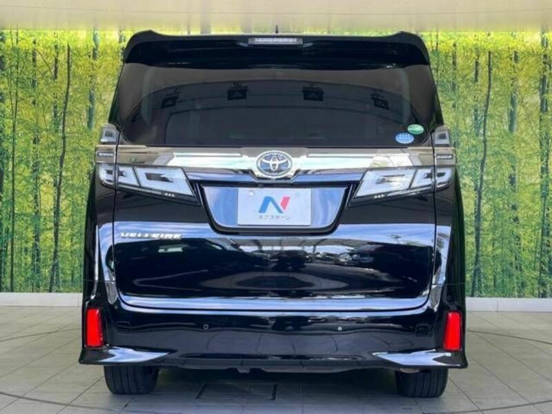 VELLFIRE-15